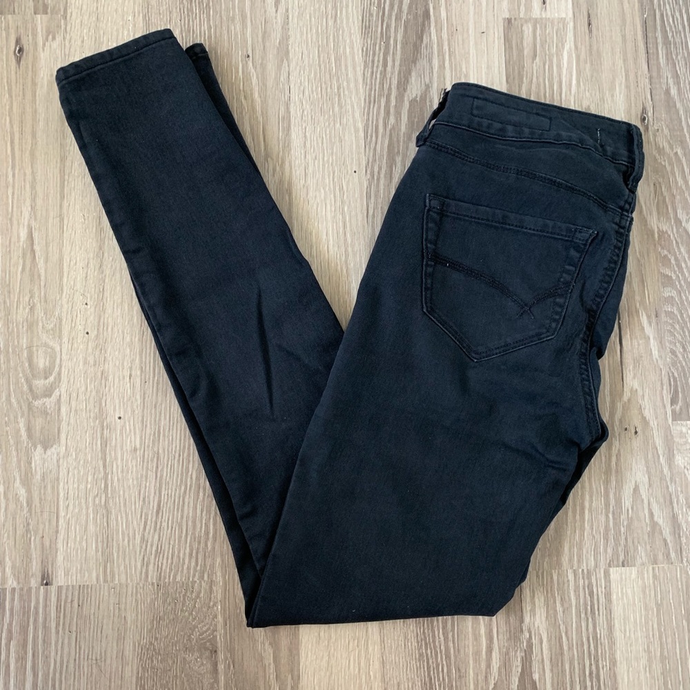 Bullhead Black skinny jeans